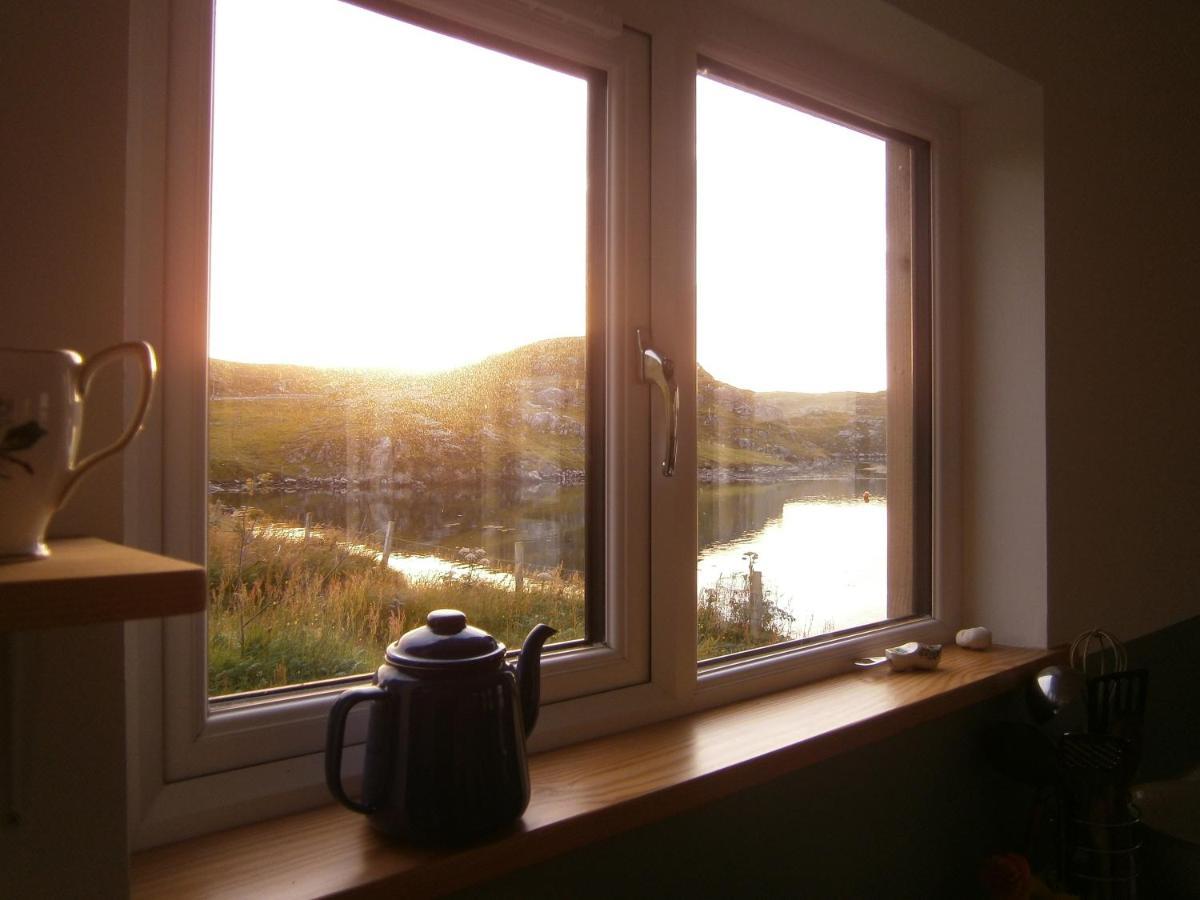 Otter Bunkhouse Hostel Cairisiadar Екстериор снимка